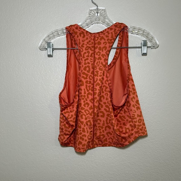 Nike orange leopard print cropped tank women's medium active Athleisure workout - Picture 6 of 6